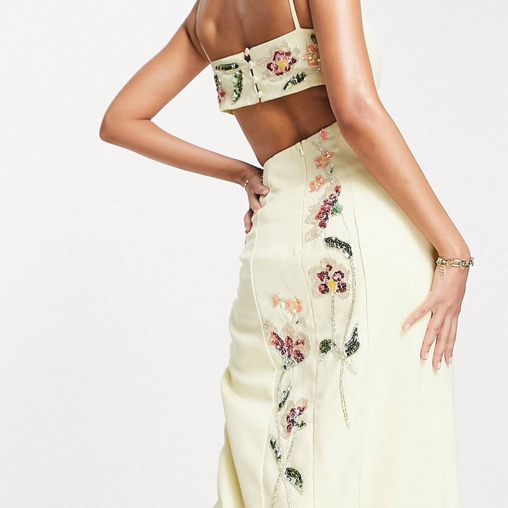 Yellow prom dress
